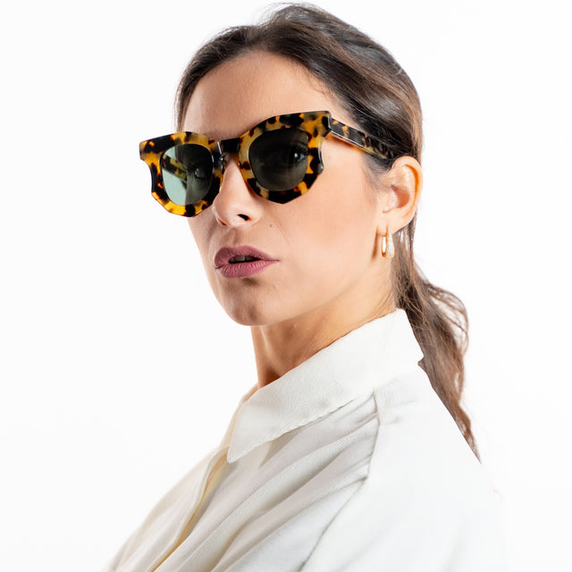 Occhiali da sole Vivienne Maculato in acetato – Ernesto Alaimo
